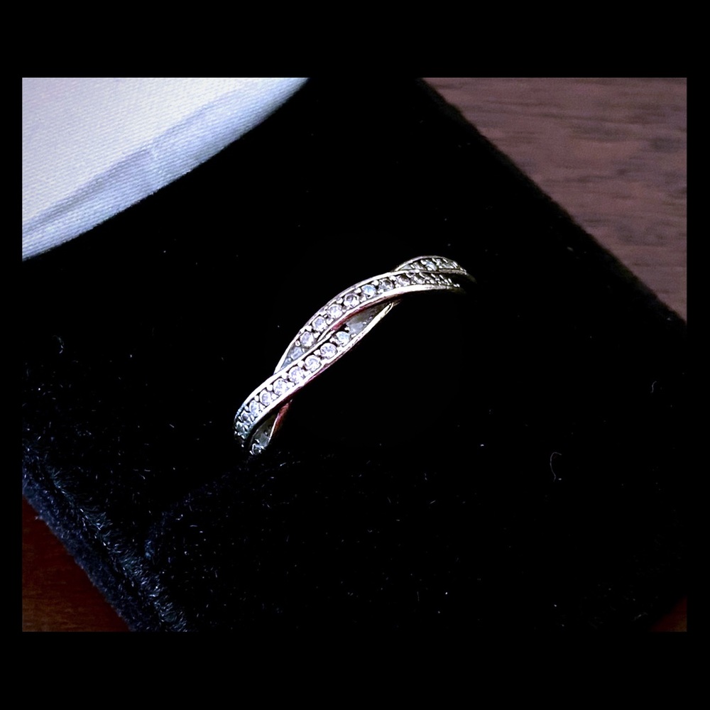 Pandora ring